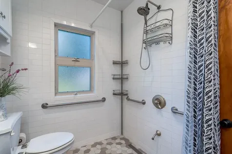 911 Reed Street N Waterville MN 56096