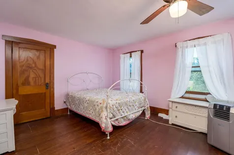 911 Reed Street N Waterville MN 56096