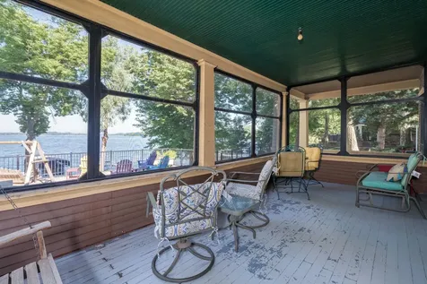 911 Reed Street N Waterville MN 56096