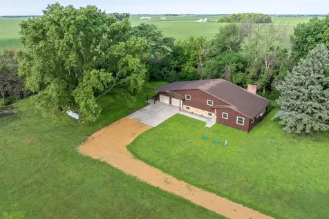 56977 142nd Street Mapleton MN 56065