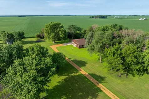 56977 142nd Street Mapleton MN 56065