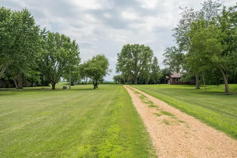 56977 142nd Street Mapleton MN 56065