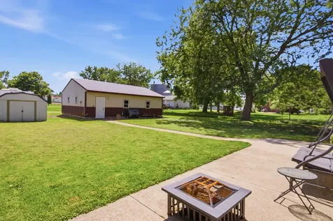613 E Elm Avenue Olivia MN 56277