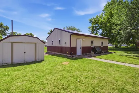 613 E Elm Avenue Olivia MN 56277
