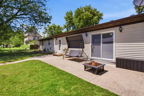 613 E Elm Avenue Olivia MN 56277