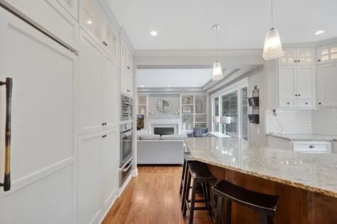 7000 Weston Circle Edina MN 55439
