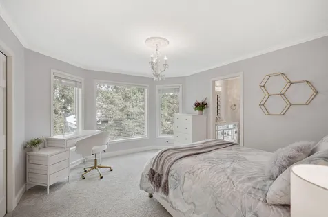 7000 Weston Circle Edina MN 55439