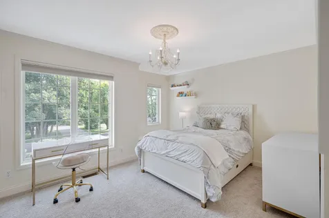 7000 Weston Circle Edina MN 55439