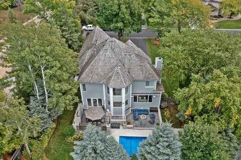 7000 Weston Circle Edina MN 55439
