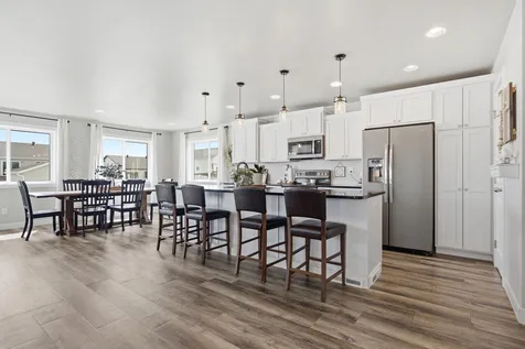 504 6th Street E Horace ND 58047