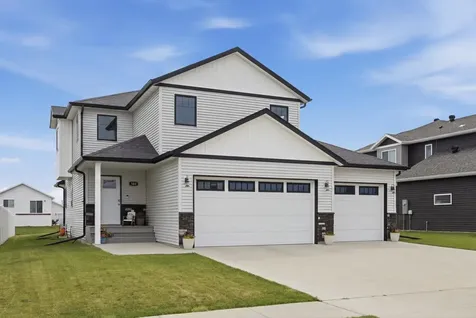 504 6th Street E Horace ND 58047