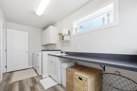 504 6th Street E Horace ND 58047