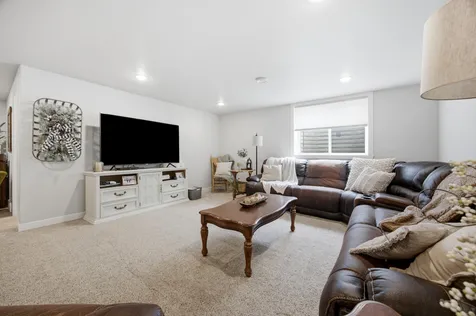 504 6th Street E Horace ND 58047