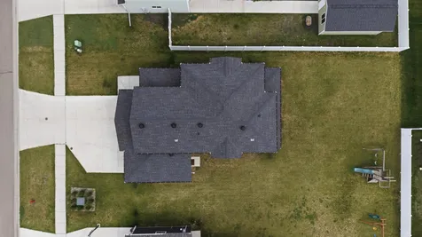 504 6th Street E Horace ND 58047