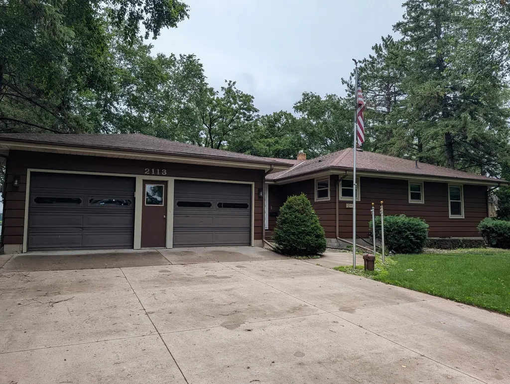 2113 Country Club Drive NE Willmar MN 56201