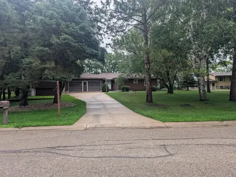 2113 Country Club Drive NE Willmar MN 56201