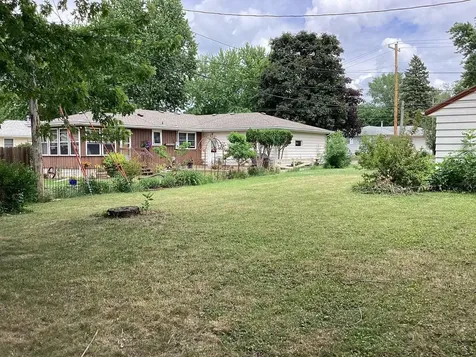 413 Hawthorne Street E Albert Lea MN 56007