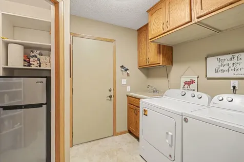 594 Cherrywood Court Red Wing MN 55066