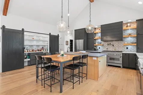 7575 Greenfield Road Loretto MN 55357