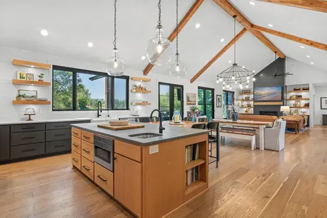 7575 Greenfield Road Loretto MN 55357