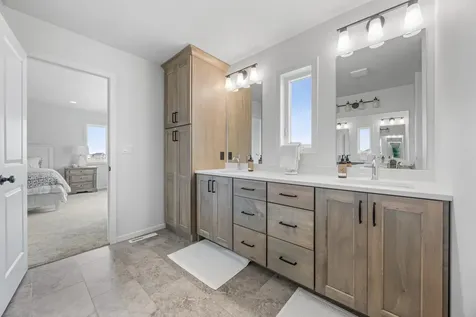 8471 61st Street S Horace ND 58047