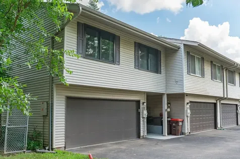 532 Pleasant Drive Hastings MN 55033