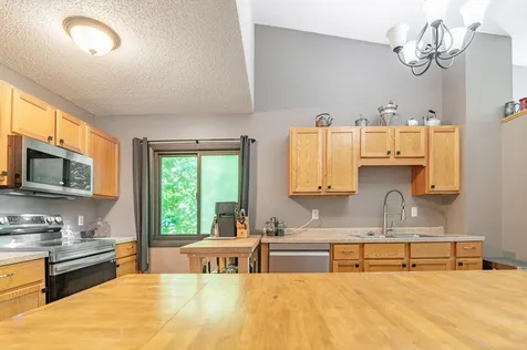 532 Pleasant Drive Hastings MN 55033