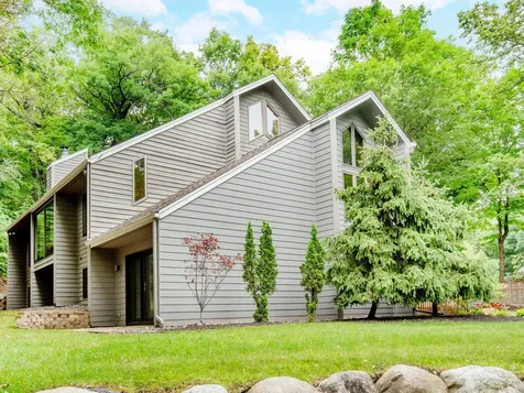 13900 Hill Ridge Drive Hopkins MN 55305