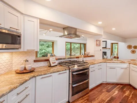 13900 Hill Ridge Drive Hopkins MN 55305