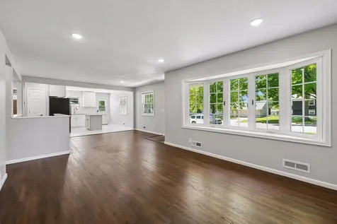 8209 Beard Road Bloomington MN 55431