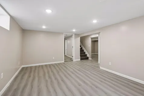 8209 Beard Road Bloomington MN 55431