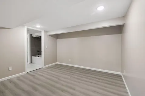8209 Beard Road Bloomington MN 55431