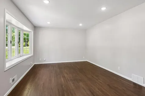 8209 Beard Road Bloomington MN 55431