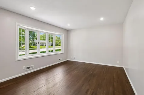 8209 Beard Road Bloomington MN 55431