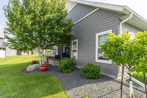 4897 Bluebell Loop S Fargo ND 58104