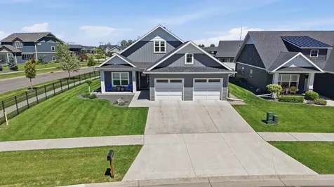 4897 Bluebell Loop S Fargo ND 58104