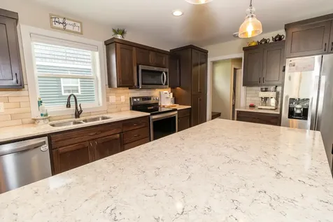 4897 Bluebell Loop S Fargo ND 58104