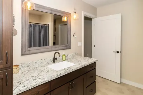 4897 Bluebell Loop S Fargo ND 58104