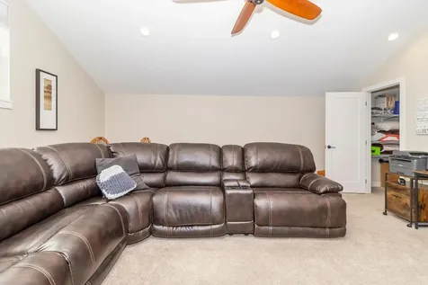 4897 Bluebell Loop S Fargo ND 58104