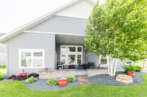 4897 Bluebell Loop S Fargo ND 58104