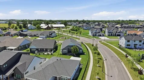 4897 Bluebell Loop S Fargo ND 58104