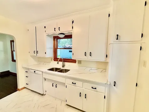 180 Bernard Street E West Saint Paul MN 55118