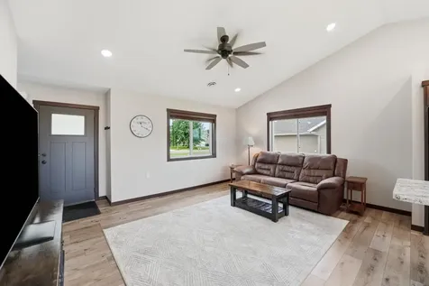 716 W 8th Street Litchfield MN 55355