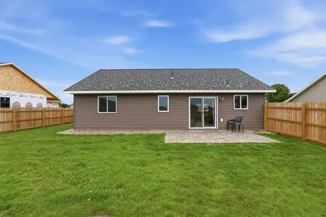 716 W 8th Street Litchfield MN 55355