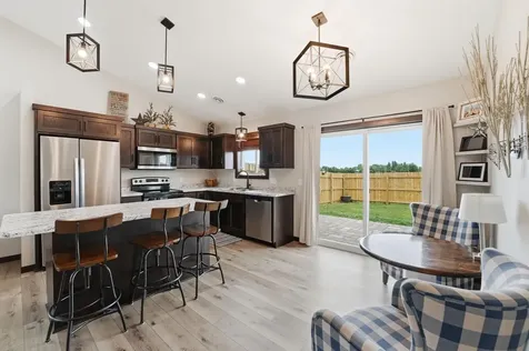 716 W 8th Street Litchfield MN 55355