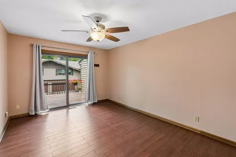 1592 Bellows Street West Saint Paul MN 55118