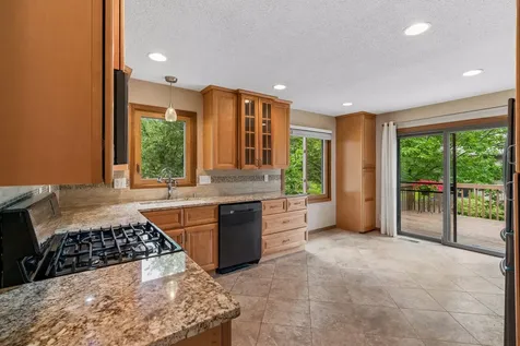 1592 Bellows Street West Saint Paul MN 55118