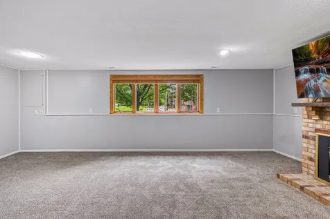 1592 Bellows Street West Saint Paul MN 55118