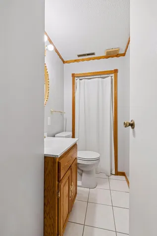 1592 Bellows Street West Saint Paul MN 55118