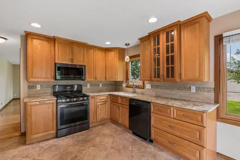 1592 Bellows Street West Saint Paul MN 55118